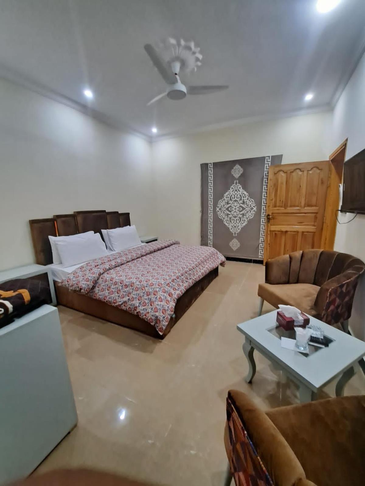 Dream Inn Guest House Исламабад Экстерьер фото