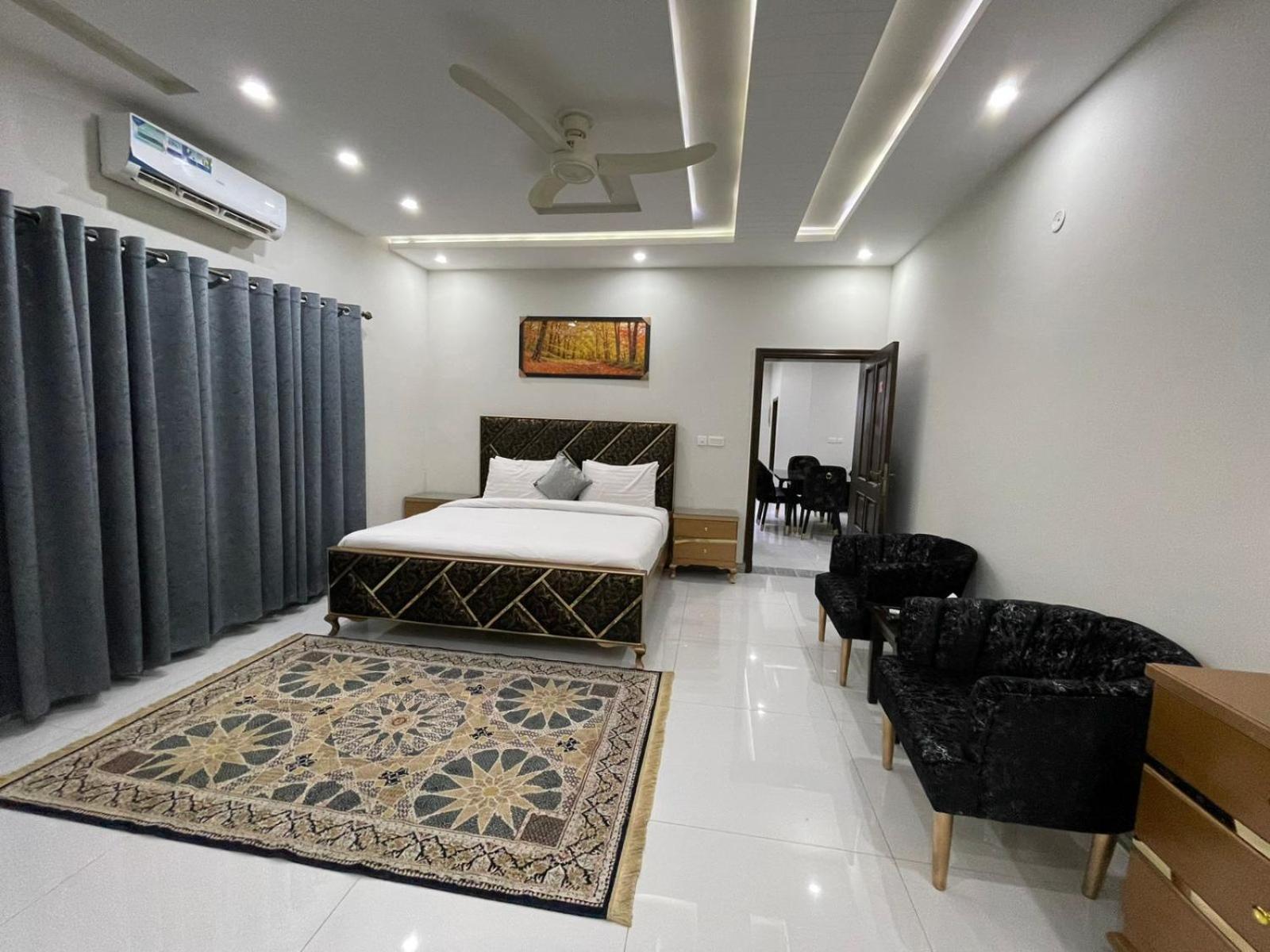 Dream Inn Guest House Исламабад Экстерьер фото