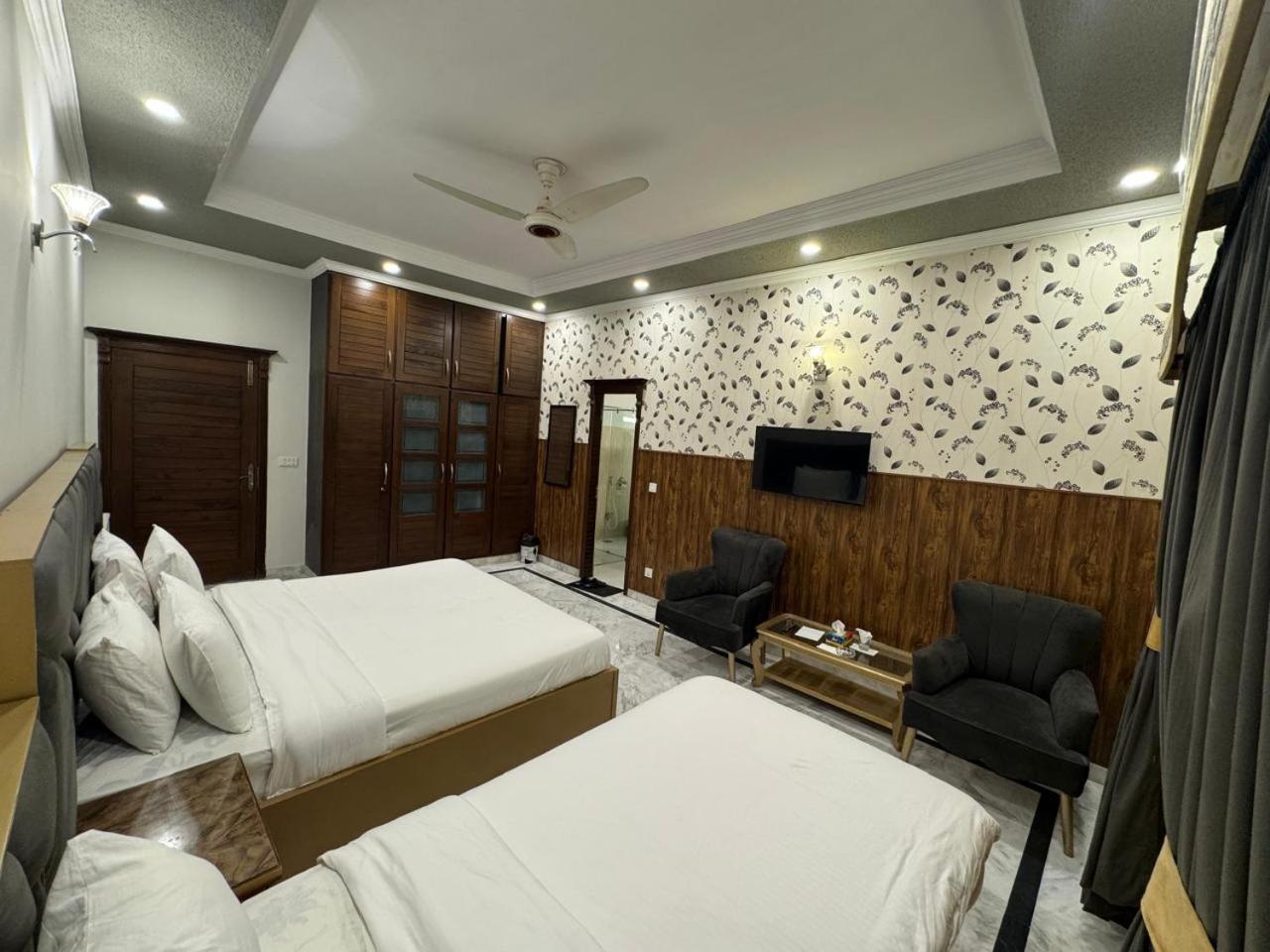 Dream Inn Guest House Исламабад Экстерьер фото